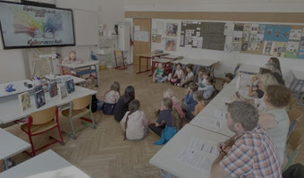 Clara, 4. Klasse mit der Jury: Herrn Reißner, Frau Weyn, Frau Bridgeman, Frau Tzschaschel (Osiander), Frau Balser (Kulturreferat Landratsamt) und Frau Tutschka (Kulturreferat Landratsamt)