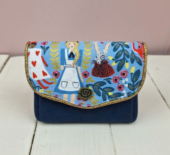 petit porte-monnaie accordéon mignon, thème Alice au pays des merveilles, conte et histoire, création artisanale