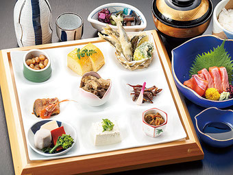 昼食イメージ