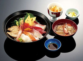 昼食イメージ