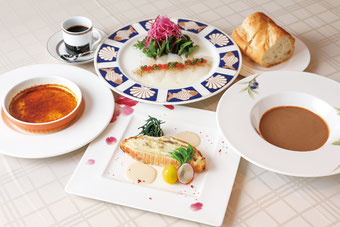 昼食イメージ