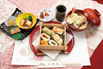 昼食イメージ