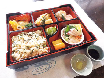 昼食イメージ