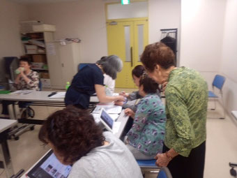 ☆わがマドンナ坂部禧さん。当年80ウン歳。お元気です。