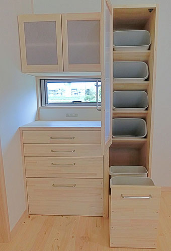 美濃加茂オーダー木の家具・分別ゴミ箱棚・岐阜木の家家具オーダー