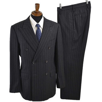 最高級✨ GUCCI グッチ ビジネススーツ 総裏 ブラック 44サイズ S相当 グッチ レンタルスーツ｜ブラックのパンツスーツ