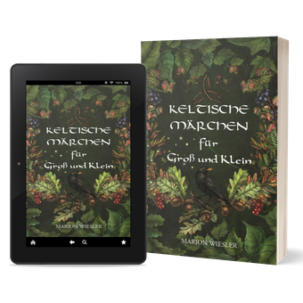 Zwei Märchenbücher mit Laub auf dem Cover