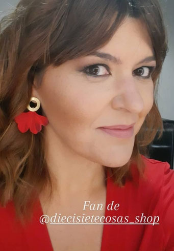 Pendientes ginkgo puestos