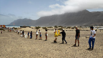 COUP , Lanzarote Limpia, Menschenkette, cadena, solidaria, beachcleanup, Lanzarote
