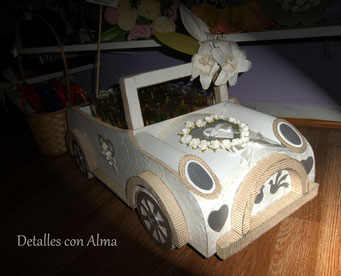 Sorprende a tus invitados llevando tus detalles en este fabuloso coche