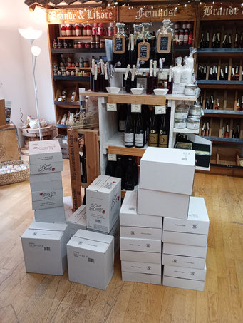 Nachschub ist da - unser Weinlager ist wieder gut bestückt!