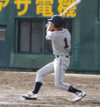 記録達成が期待された第6打席 辰己は2ゴロに倒れる