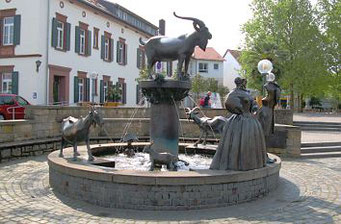 Der Geißbock-Brunnen in Deidesheim erinnert an den Lambrechter Weidevertrag.