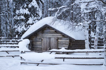 Lappland, Finnland, Finnisch Lappland, Die Traumreiser, Hütte, Schnee, Reisetipps