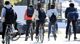 自転車ヘルメット