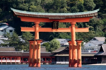 鳥居