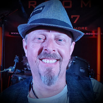 ROOM 207, Room207, Room 207, Kai, Kai Bachmann - Lead vocals and Guitar, Blues, Rock and more...