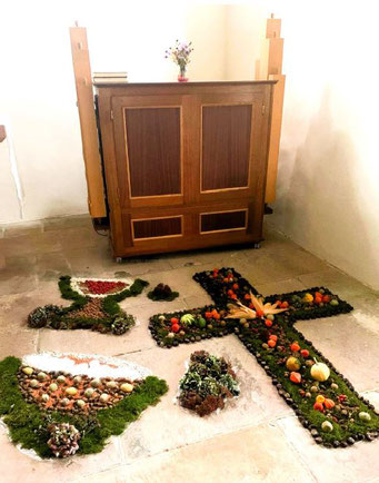 Früchteteppich in der Kirche Unter-Lais