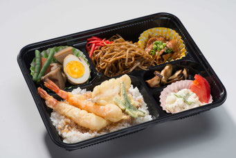 天重焼きそば弁当写真