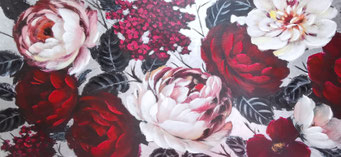 "Rosenrot II" im Querformat 70 x 150 cm, 299,-€