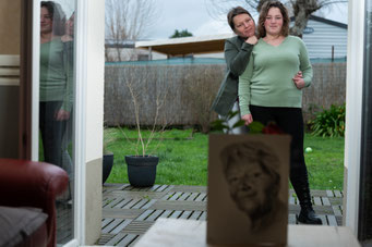 Victimes des dérives du naturopathe Eric Gandon - Victims of naturopath's abuses / Le Parisien