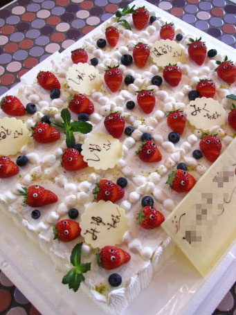 切り分け済み　発泡スチロールケース使用