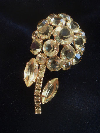 1950 spilla bezel cristalli in delicato color champagne -Art.737-