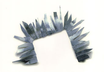 Untitled with feathers, 1986/87, galvanized sheet,135x90 cm, Photo Pietro Bianchi