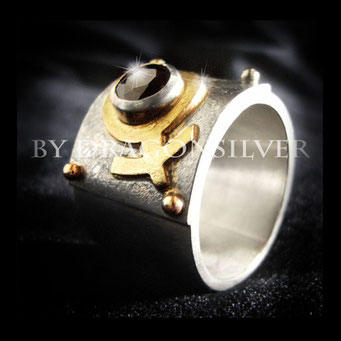 Ring Venus - Gelbgold - Sterling Silber - Granat