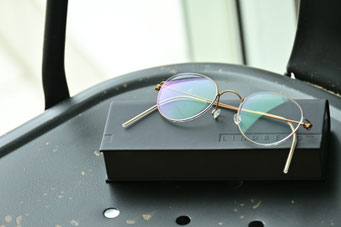 【60代女性がかける遠近両用メガネ】フレーム：LINDBERG n.o.w 6600　レンズ：Nikon LOHAS10 SND Cort