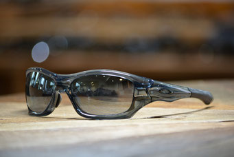 PITBULL (ピットブル)  CRYSTAL BLACK・BLACK IRIDIUM　税抜￥19,000円