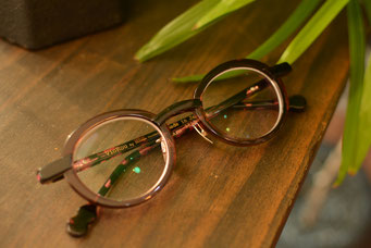 フレーム：VioRou Haru レンズ：Ito Lens 1.74両面非薄型レンズ