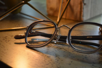 NEW. Horton C-Gray  税抜12,000円 　レンズ：Ito Lens 調光レンズ　税抜8,000円  　仕上り価格 税抜22,000円