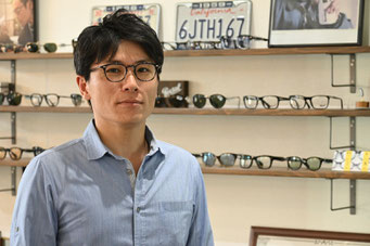 【目を癒すための常用メガネ】フレーム：Mr.Gentleman EYEWEAR  JBD　レンズ：HOYA NULUX RF1.60 VG RUV Cort　