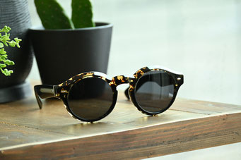 【7代女性が旅行と運転で使用する偏光サングラス】フレーム：OLIVER PEOPLES OV5439SU　レンズ：TALEX TRUEVIEW FOCUS HM Single Cort