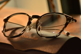 フレーム：OLIVER PEOPLES OV5371D  レンズ：Nikon LOHAS10 1.60