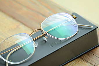 【軽さとかけ心地の良さ。そしてデザイン性の高さでLINDBERG】フレーム：LINDBERG RIM Shain　レンズ：Nikon LOHAS Z100 1.60 SND Cort
