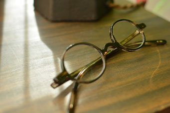 フレーム：BJ CLASSIC COLLECTION P-608  レンズ：Ito Lens 1.60内面非球面レンズ 