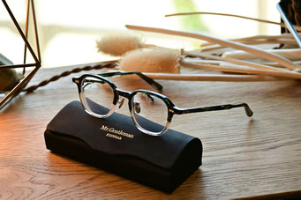 【強度近視に対応したおしゃれメガネ】フレーム：Mr.gentleman EYEWEAR　レンズ：Ito Lens 1.74超薄型両面非球面レンズ トランジェ Cort