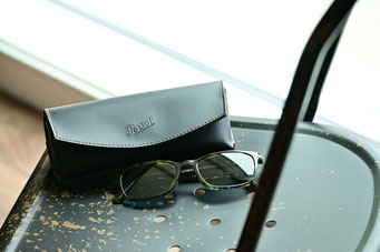 【車の運転で使用する偏光サングラス】　フレーム：Persol PO3189VA　レンズ：TALEX EASE BLUE HM Single Cort