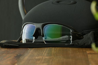 【少年野球クラブチームピッチャーのスポーツグラス】フレーム：OAKLEY FLAK XS　レンズ：OAKLEY純正度付きレンズ