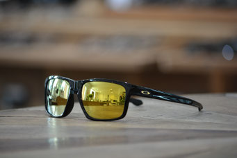 SLIVER (スリバー) POLISHED BLACK・24K IRIDIUM　税抜￥20,000円