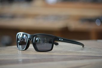 SLIVER (スリバー) MATTE BLACK・GREY　税抜￥17,000円