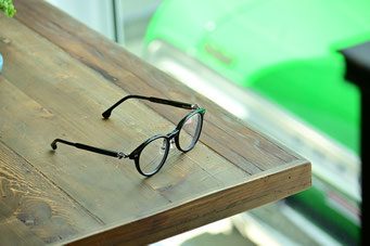 【オシャレにかけたい！子供メガネ】フレーム：omodok little-103M　レンズ：HOYA NULUX RF 1.60 VG RUV Cort