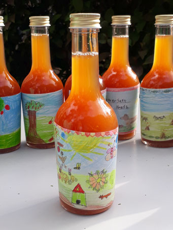 Apfelfest - unser Apfelsaft und selbst gestaltete Etiketten