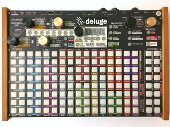 Deluge Community 1.2 Overlay (Chopin Firmware) für ein intuitives Design + nicht beschriftete Funktionen 'Xluge Complete Colors' von mxpand - Synthesizer, Sampler, Sequencer, Groovebox von Synthstrom Audible, hochwertige Bedien-Schablone/Skin/Folie