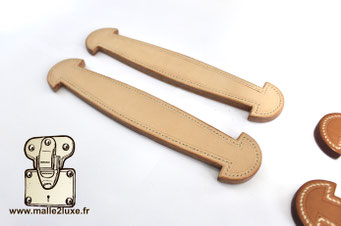 CG full-grain leather trunk handle.
