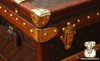 Malle ancienne Louis Vuitton serie 1 apres 1914 bordure lozine claire Magnifique. Haut de gamme