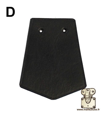 TL full-grain leather wardrobe trunk pull tab.