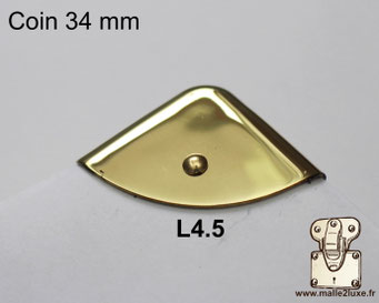 Hand-polished hardened solid brass corners.